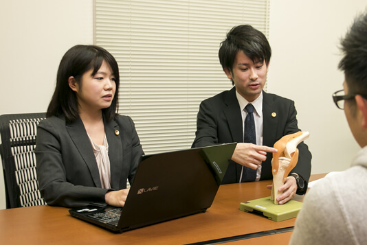 弁護士紹介 岩間龍之介 弁護士紹介 福岡後遺障害相談 交通事故相談 弁護士法人たくみ法律事務所